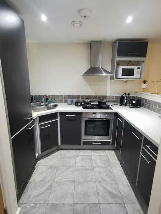 Paramount City View Swindon Exterior photo